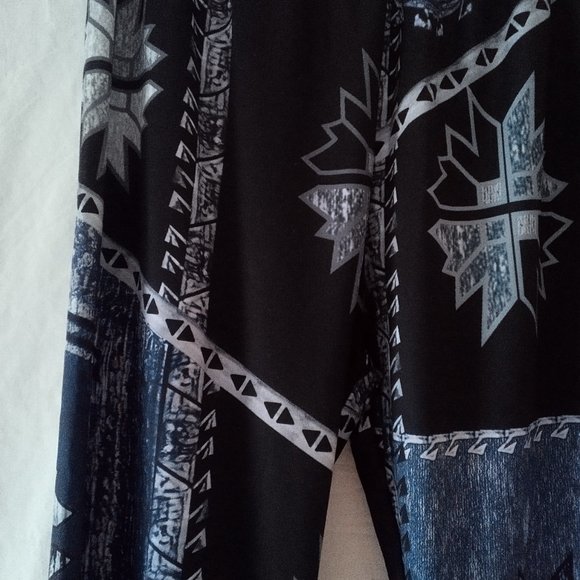 Women's L J.C Fashion Flare Pants - Picture 7 of 12